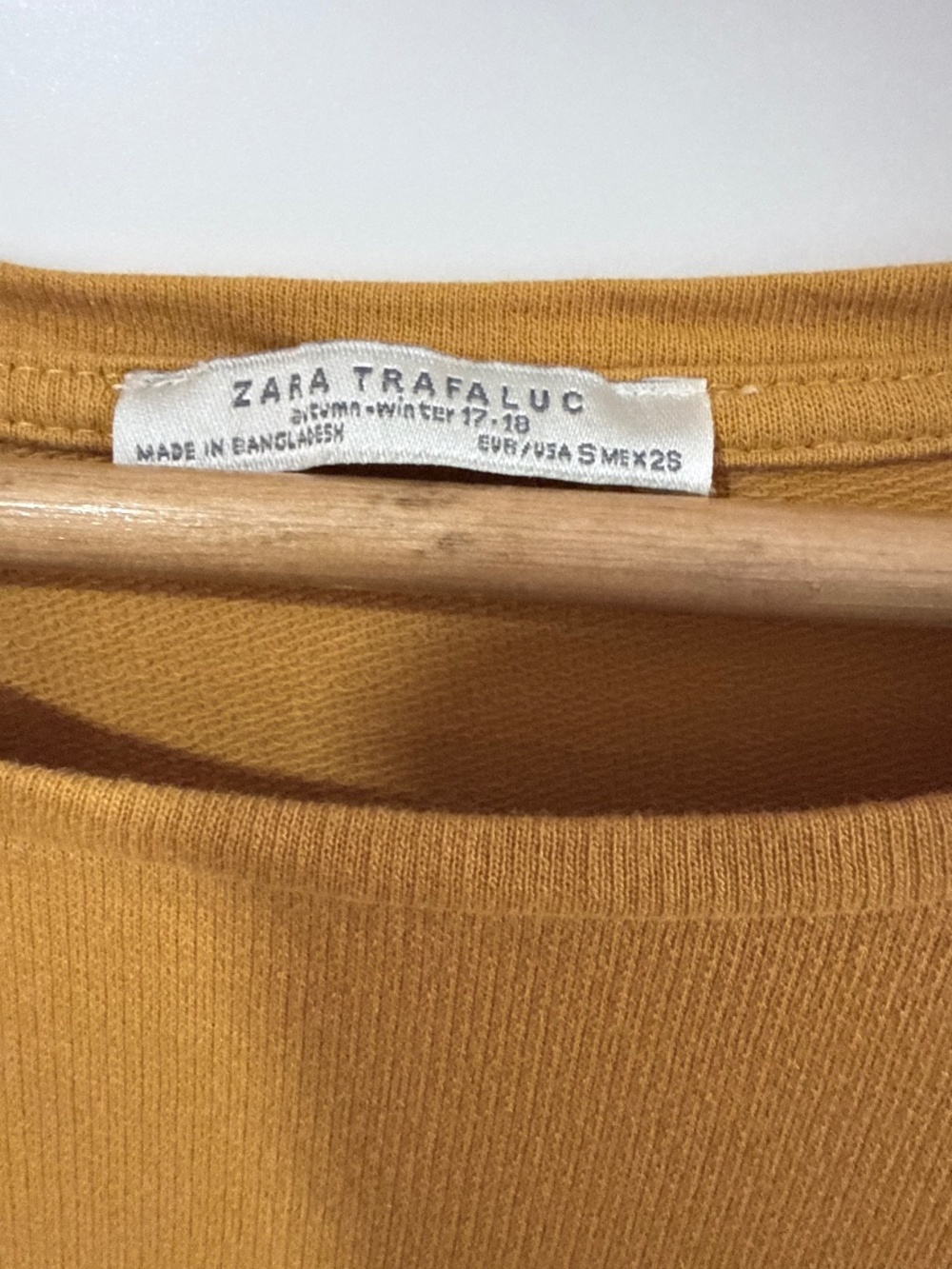 Zara TRF collection, mustard yellow short-sleeve top. - Picture 5 of 5